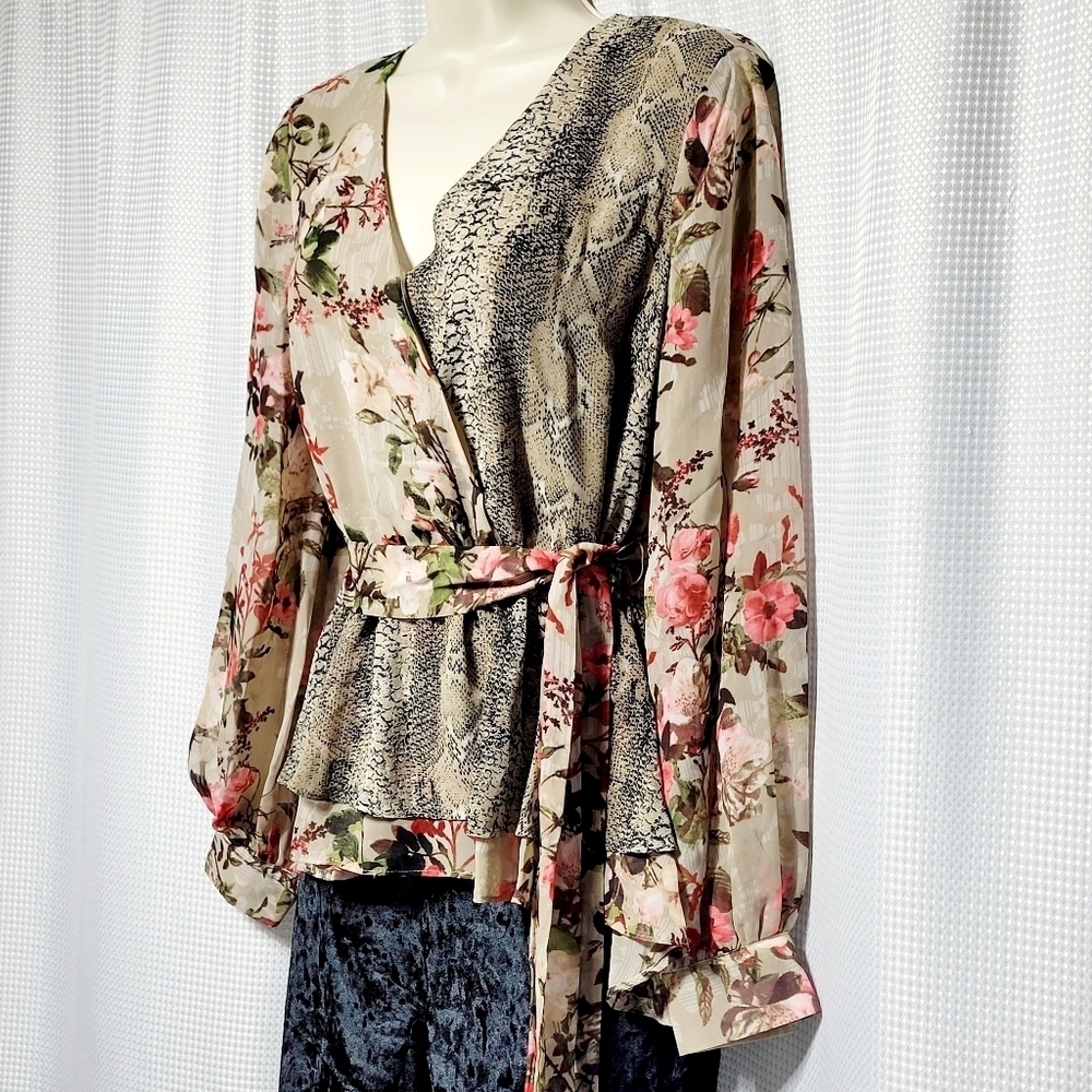 INC Floral & Snakeskin Sheer Faux Wrap Hi Lo Peplum Blouse Women's (S) - Picture 3 of 11